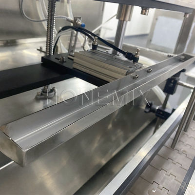 Mesin Pengisian Cairan Botol Saus 220V Kontrol PLC Desain anti bocor